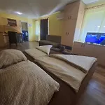 Ilona Apartmanhaz *