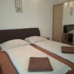 Ilona Apartmanhaz * Siófok