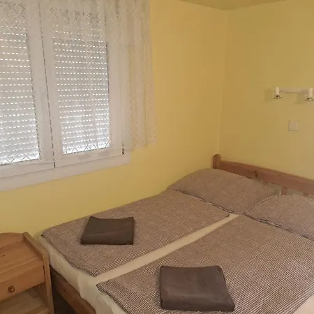 Ilona Apartmanhaz