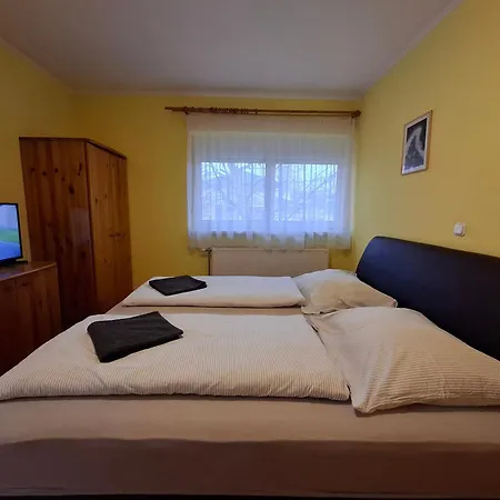 Daire Ilona Apartmanhaz *