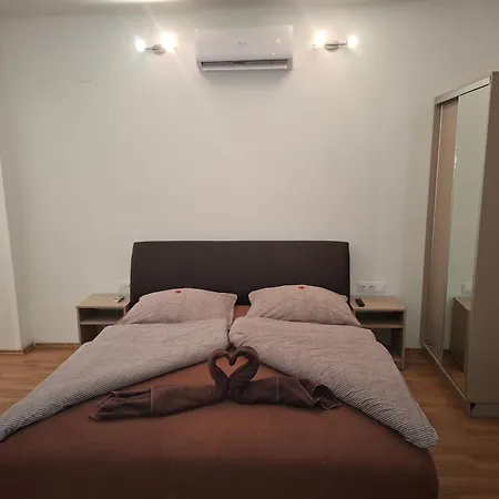 Ilona Apartmanhaz Apartament Siófok