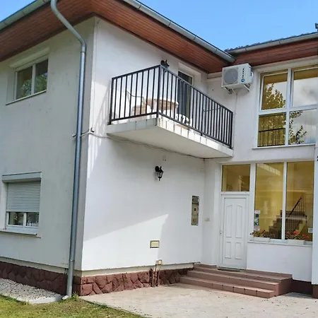 Ilona Apartmanhaz