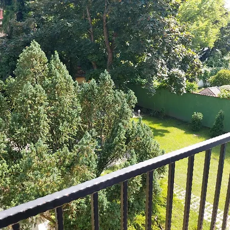 Ilona Apartmanhaz Daire *