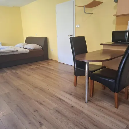 Ilona Apartmanhaz Siofok