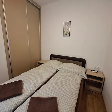 Ilona Apartmanhaz