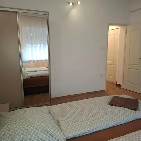 Ilona Apartmanhaz