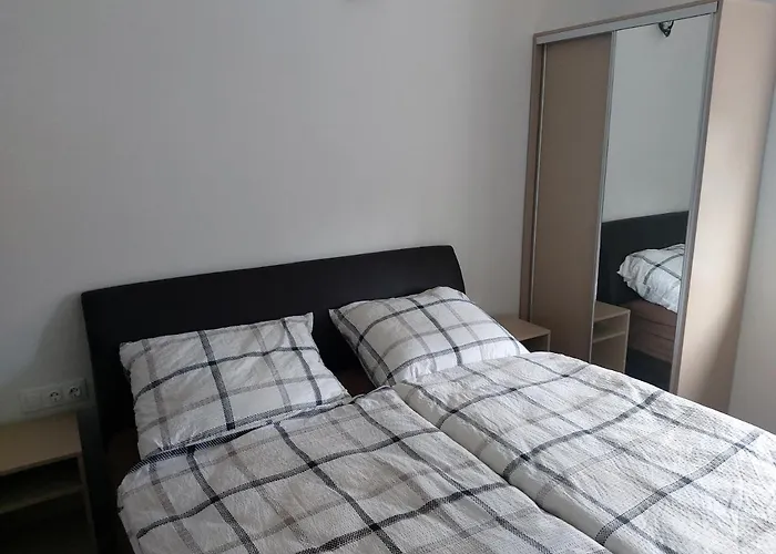 Ilona Apartmanhaz Lejlighed *