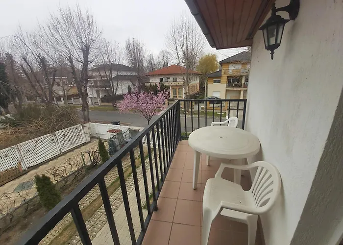 Lägenhet Ilona Apartmanhaz