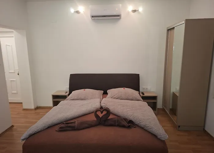Ilona Apartmanhaz Lägenhet Siófok
