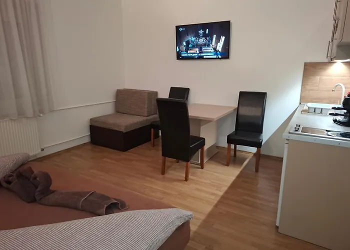 Ilona Apartmanhaz Lejlighed *