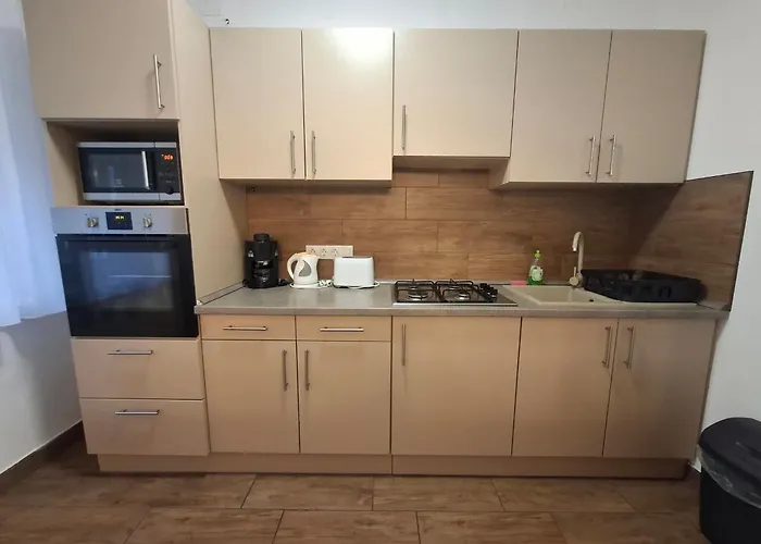 Ilona Apartmanhaz Lägenhet *
