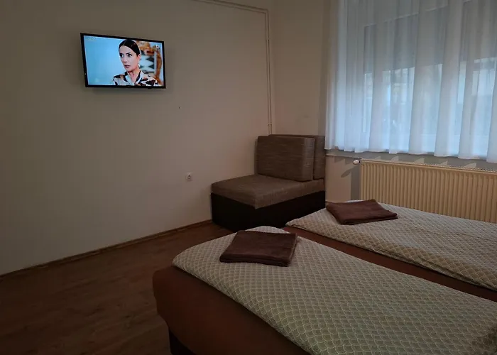 Ilona Apartmanhaz *